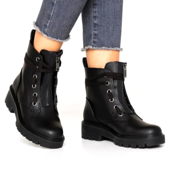 UGG | Shoes | Ugg Black Daren Laceup 